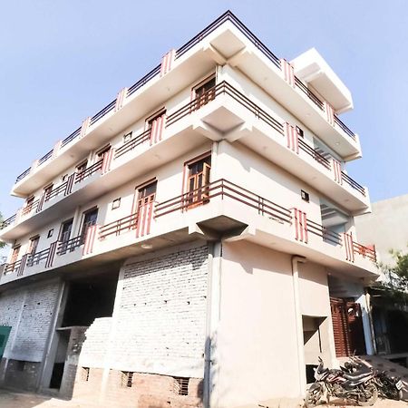 Hotel O The Velvet Chinhat Tiraha المظهر الخارجي الصورة