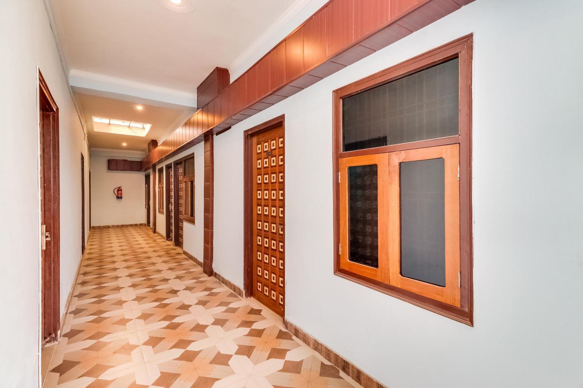 Hotel O The Velvet Chinhat Tiraha المظهر الخارجي الصورة